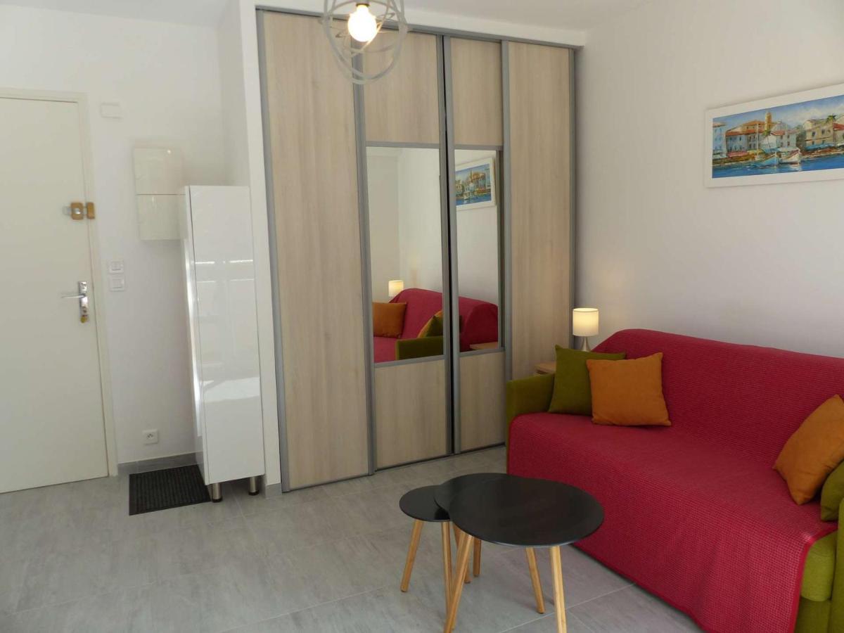 Charmant Studio Climatise Avec Balcon A 50M De La Plage - Le Lavandou Centre-Ville - Fr-1-308-110 Kültér fotó